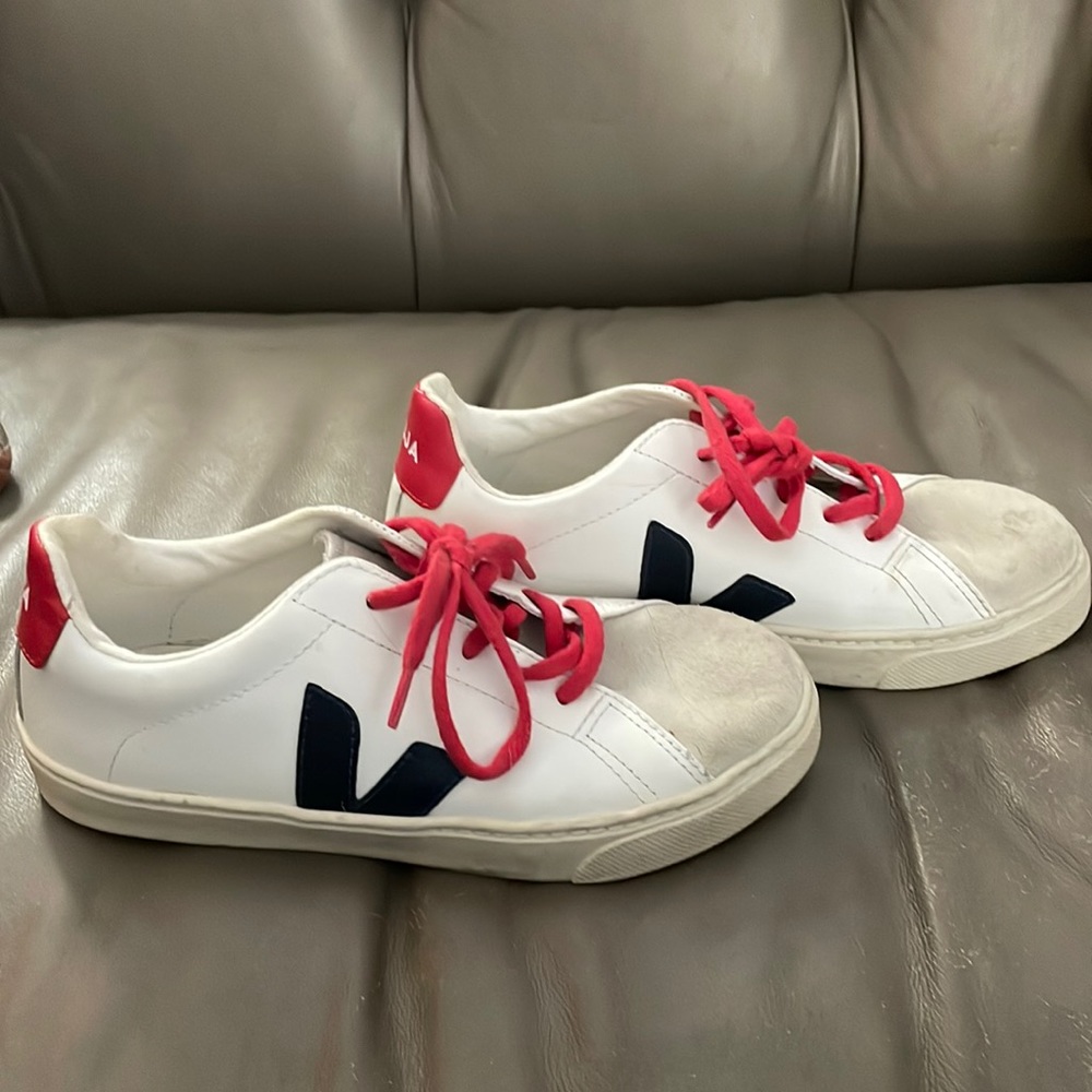 Vejas size 4 like new girls white black and red sneaks with suede toe